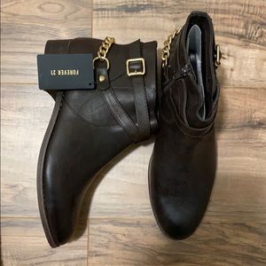 Brand New Dark brown ankle boots size 10